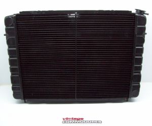 VL V8 CALAIS AUTOMATIC RADIATOR WITH LOW COOLANT SENSOR GM 92028703