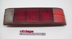 VB VC RIGHT HAND TAIL LIGHT GM 90043410