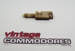 VC VH VK VL BRAKE LIGHT SWITCH WITH CRUISE CONTROL (GM 9794682) GM 25524847