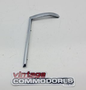 VH SLE TAIL LAMP REVEAL MOULDING LEFT HAND REAR QUARTER CHROME GM 92012304