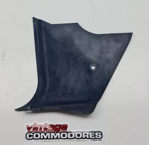 VH LEFT HAND KICK PANEL TRIM ASSEMBLY BLUE 27i GM 92010011HC