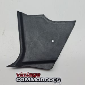 VH LEFT HAND KICK PANEL TRIM ASSEMBLY UNPAINTED BLACK GM 92010011