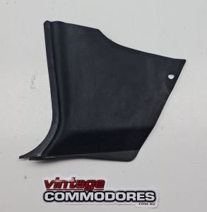 VK LEFT HAND KICK PANEL TRIM ASSEMBLY UNPAINTED BLACK GM 92018264