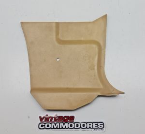 VB VC RIGHT HAND KICK PANEL TRIM ASSEMBLY BUCKSKIN 63i GM 92003654GA