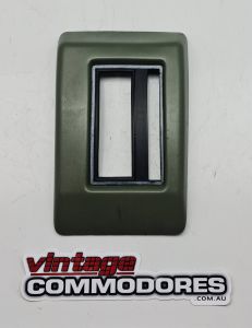 VK AUTOMATIC SHIFTER SURROUND AVACADO GM 92001409HX