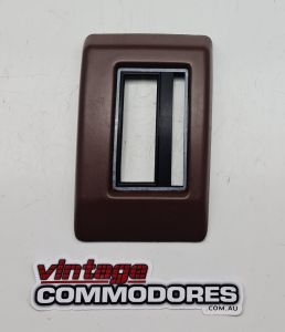 VK AUTOMATIC SHIFTER SURROUND COPPER 73i GM 92001409KB