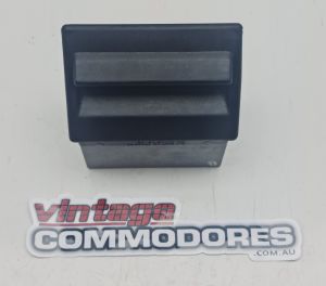 VB VC VH VK VL ASH TRAY DASH INSTRUMENT PANEL GM 92004652