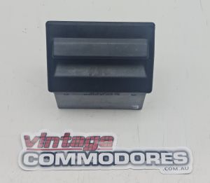 VB VC VH VK VL ASH TRAY DASH INSTRUMENT PANEL GM 92004652