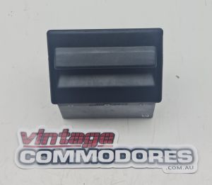 VB VC VH VK VL ASH TRAY DASH INSTRUMENT PANEL GM 92004652