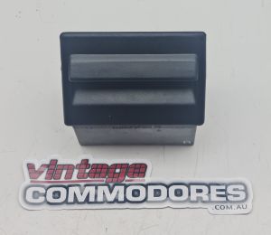 VB VC VH VK VL ASH TRAY DASH INSTRUMENT PANEL GM 92004652