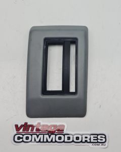 VK AUTOMATIC GEAR BOX SURROUND GREY GM 92001409LV