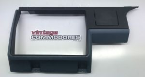 VL INSTRUMENT PANEL CENTER RADIO SURROUND NEW BLUE 25i GM 92026196MC