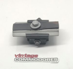 VK BUMPER BAR FACIA SIDE MOUNTING SLIDER ASSEMBLY GM 92018812
