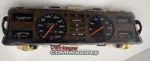 VB SLE V8 INSTRUMENT CLUSTER WITH TACHOMETER GM 92004675