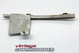 VB VC VH VK VL REAR DOOR LEFT HAND GLASS RUN FRONT CHANNEL AND SHIELD ASSEMBLY GM 92020967