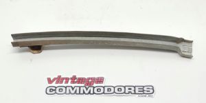 VB VC VH FRONT DOOR RIGHT HAND GLASS RUN REAR METAL CHANNEL ASSEMBLY GM 90044652