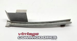 VK VL FRONT DOOR RIGHT HAND GLASS RUN REAR METAL CHANNEL WITH SHIELD ASSEMBLY GM 92020803