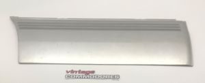 VK CALAIS RIGHT HAND REAR DOOR LOWER MOULDING GM 92020272A