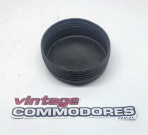 VH VK HEADLIGHT DUST CAP ASSEMBLY GM VS16986