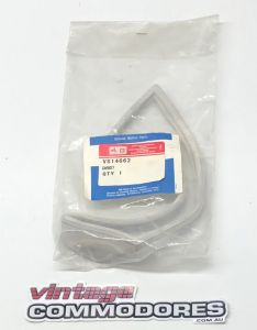 NOS VB VC VH VK VL WAGON RIGHT HAND TAIL LIGHT LENS GASKET NOS GM VS 14662