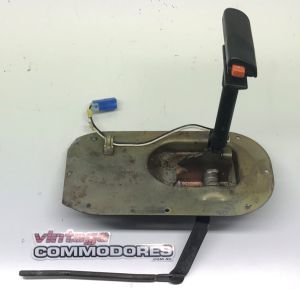 VL RB30 AUTOMATIC TRANSMISSION CONTROL SHIFTER - ROD TYPE GM 92031778