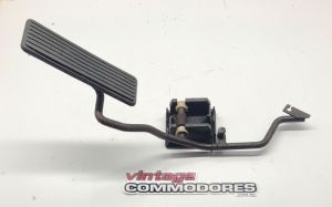 VB VC (VH MANUAL) V8 ACCELERATOR LEVER AND PIVOT ASSEMBLY SET GM 92000964