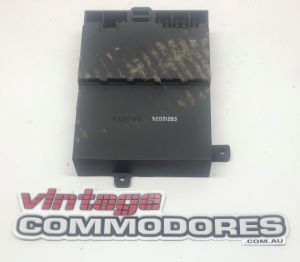VL WIPER AND REAR WINDOW DEMIST MODULE SEDAN GM 92031283
