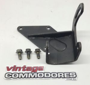 VL RB30 REAR MOUNTED HIGH PRESSURE LINE POWER STEERING PUMP TO BRACKET AND BOLT KIT GM 92032383 GM 11082102(3)