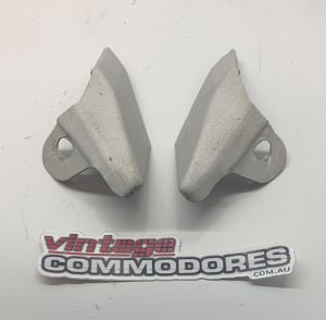 VL SEDAN REAR BUMPER UPPER FACIA MOULDING END CAP PAIR GM92025694 GM 92025693