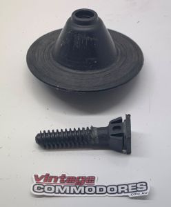 VK VL STATION WAGON SPARE WHEEL MOUNTING BOLT AND NUT WING GM 90127938 GM 90159129