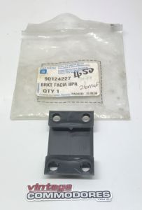 NOS VL FRONT BUMPER FACIA SIDE MOUNTING BRACKET GM 90124227