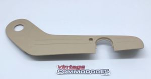 VL RIGHT HAND FRONT SEAT HEIGHT ADJUSTER COVER SERIES 2 SANDALWOOD 65i GM 92029149MA