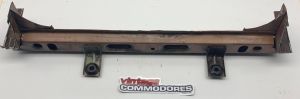 VB VC VH VK FRONT FRAME CROSSMEMBER LOWER RADIATOR MOUNT TIE BAR GM 92000642