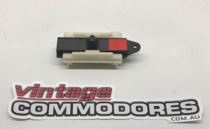 VK VL RIGHT HAND FRONT DOOR LOCKING SLIDER ASSEMBLY GM 92024069