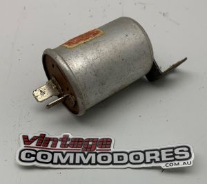 VH V8 AND SLE LOW FUEL LIGHT MODULE RELAY GM 92011867
