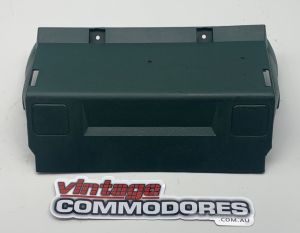 VH HEATER CASE COVER TO LOWER INSTRUMENT PANEL GREEN 27-39 GM 92004961HDA