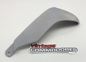 VL CALAIS RIGHT HAND FRONT FENDER CORNER INDICATOR COVER GM 92025936