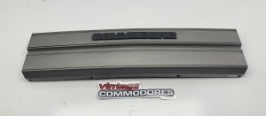 VL SL EXECUTIVE BT1 TAILLIGHT GARNISH EXTENSION ASSEMBLY GM 92024363-3