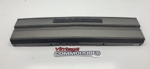 VL SL EXECUTIVE BT1 TAILLIGHT GARNISH EXTENSION ASSEMBLY GM 92024363-2