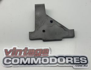 VL BERLINA CALAIS CRUISE CONTROL MODULE CONTROL MOUNTING BRACKET GM 92025065