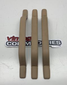 VK ROOF GRAB HANDLE SET (3 OF ) OYSTER 63i GM 92004789HR