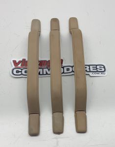 VK ROOF GRAB HANDLE SET (3 OF ) OYSTER 63i GM 92004789HR