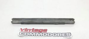 VB VC VH REAR DOOR REAR GLASS RUBBER LOWER CHANNEL GM 90038087