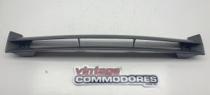 VL RADIATOR GRILLE GM 92024534B