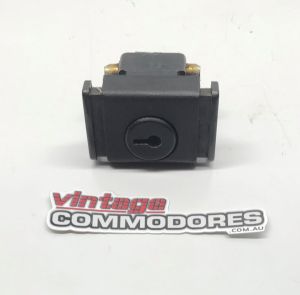 VB VC VH VK VL GLOVE BOX LOCK ASSEMBLY (NO KEY) GM 92001645
