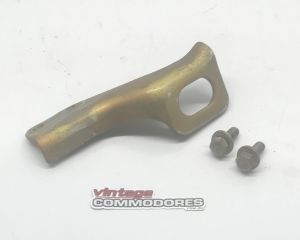 VL 6 CYLINDER RB30 FRONT LIFTING BRACKET GM 1000542L02