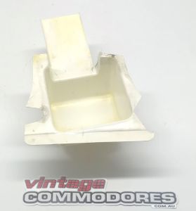 VB VC VH VK VL LEFT HAND FRONT SEAT BELT RETRACTOR INNER CAP GM 90054397