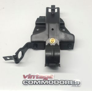 VK (EFI) VL SEDAN FUEL PUMP SUPPORT BRACKET GM 90076761