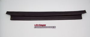VB VC VH VK FRONT DOOR SCUFF PLATE BLACK (GM 90081043) GM 90110845