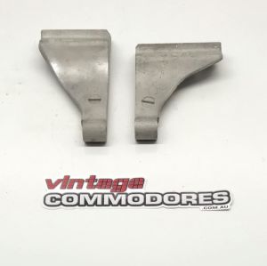 VL RB30 MANUAL TRANSMISSION TO ENGINE GUSSET PAIR GM 3043042L00 GM 3042942L00